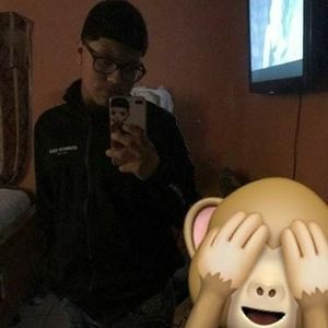 Meet your Posher, Javier